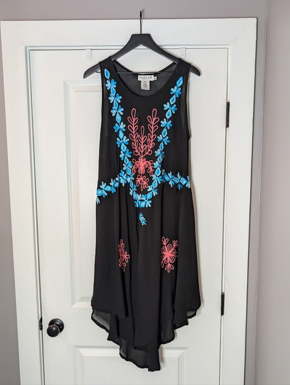 Ingear Black High-Low Dress with Blue and Pink Embroidery Umbrella Dress OS